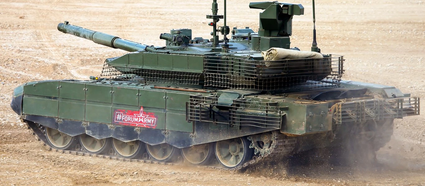 Ο ρωσικός Στρατός αναπτύσσει άρματα μάχης T-90M στα σύνορα με το ΝΑΤΟ